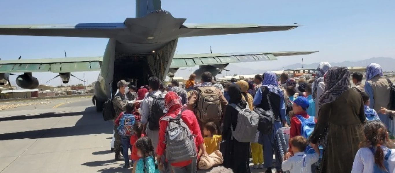Αφγανιστάν: Πρώτη πτήση εκκένωσης Γερμανών και Αφγανών από την Καμπούλ μετά τον Αύγουστο